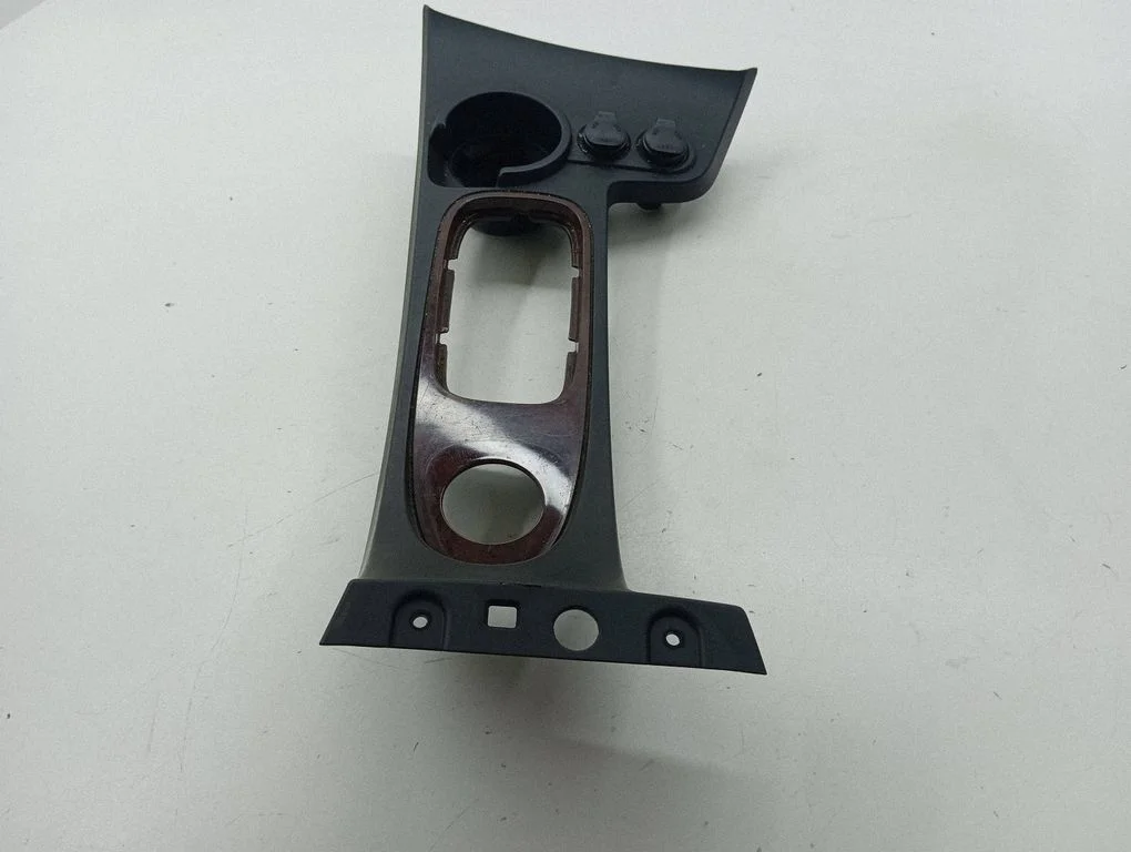 Center console decorative trim 15829446