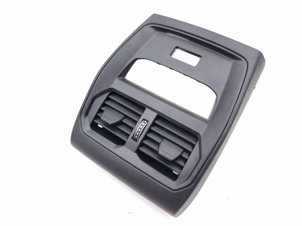 Tagumine õhutusrest – BMW i4 (2021-)