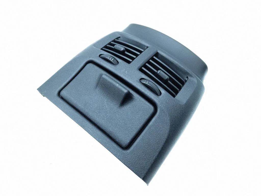 Rear air vent grill – Lexus IS 220D-250-350 (2006-2013)