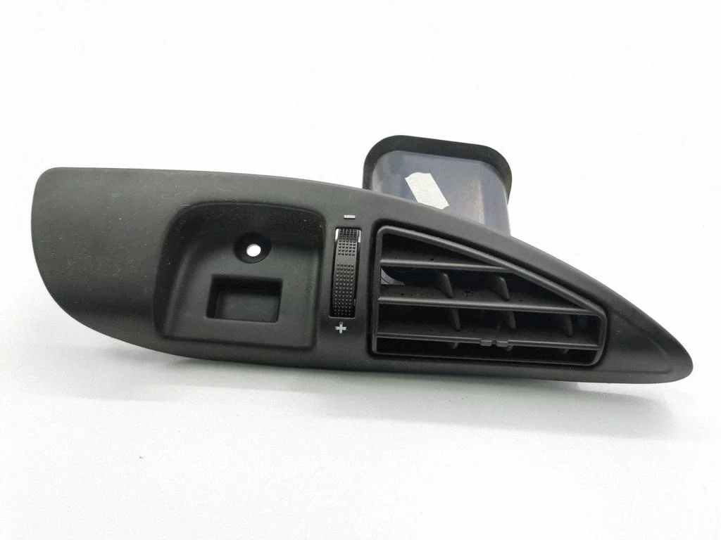 Rear air vent grill 1488069077