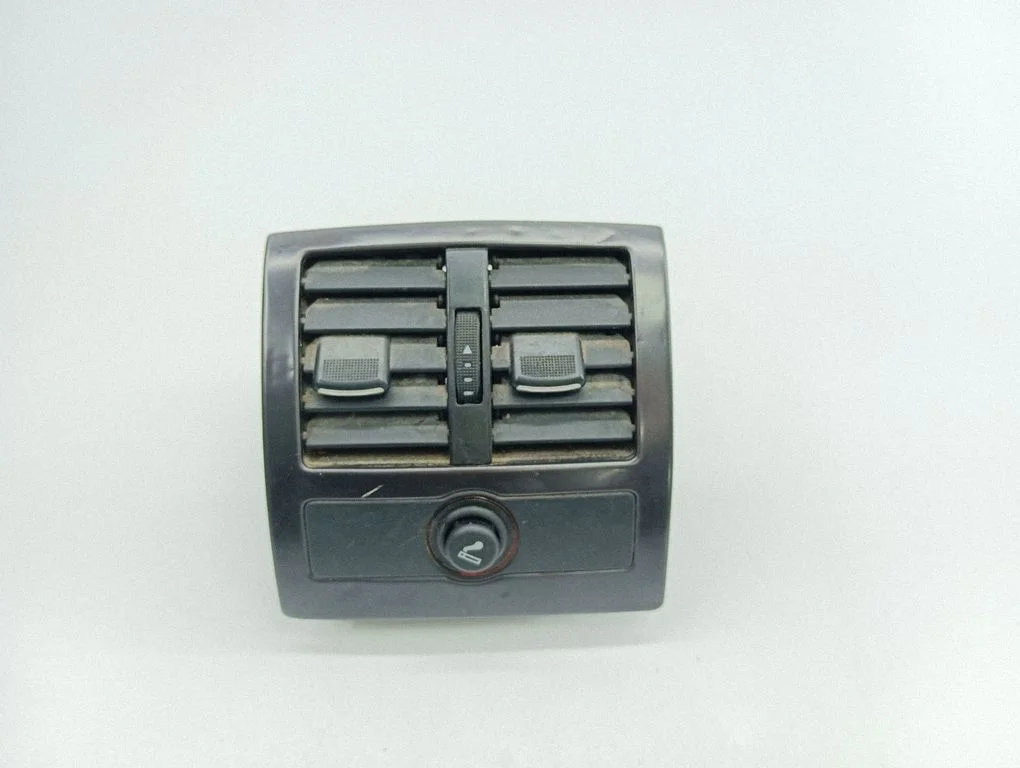Rear air vent grill – Audi A6 Allroad C5 (1999-2005)
