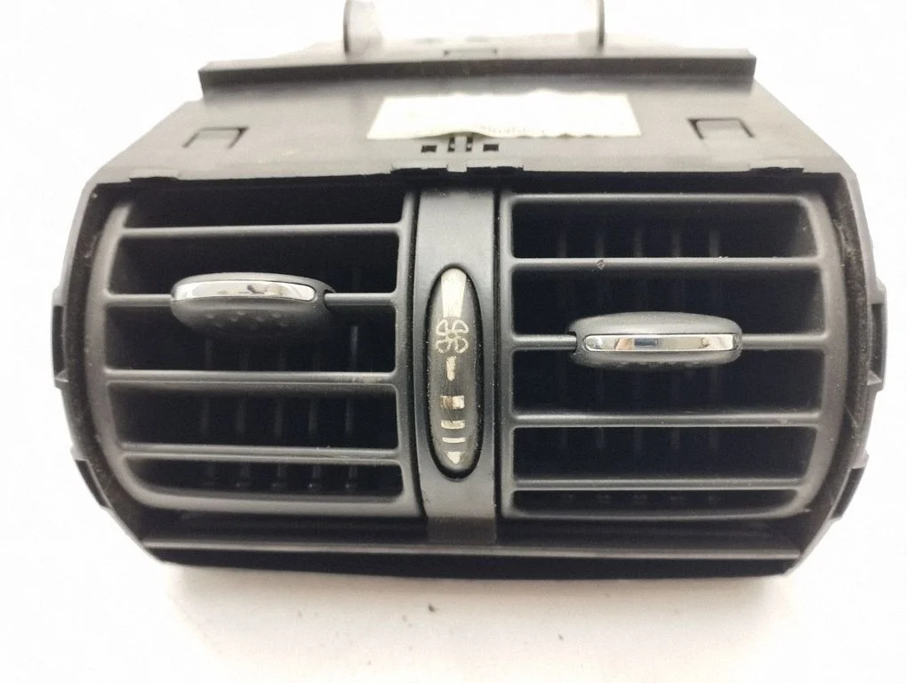 Rear air vent grill A2038302154