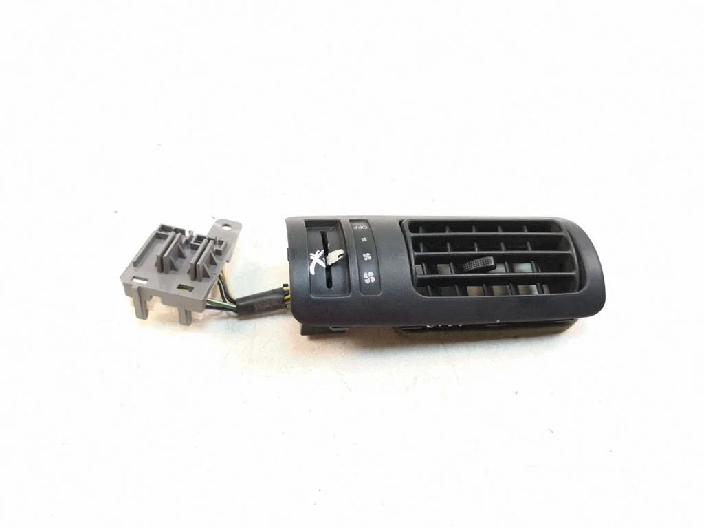 Rear air vent grill 979802B100