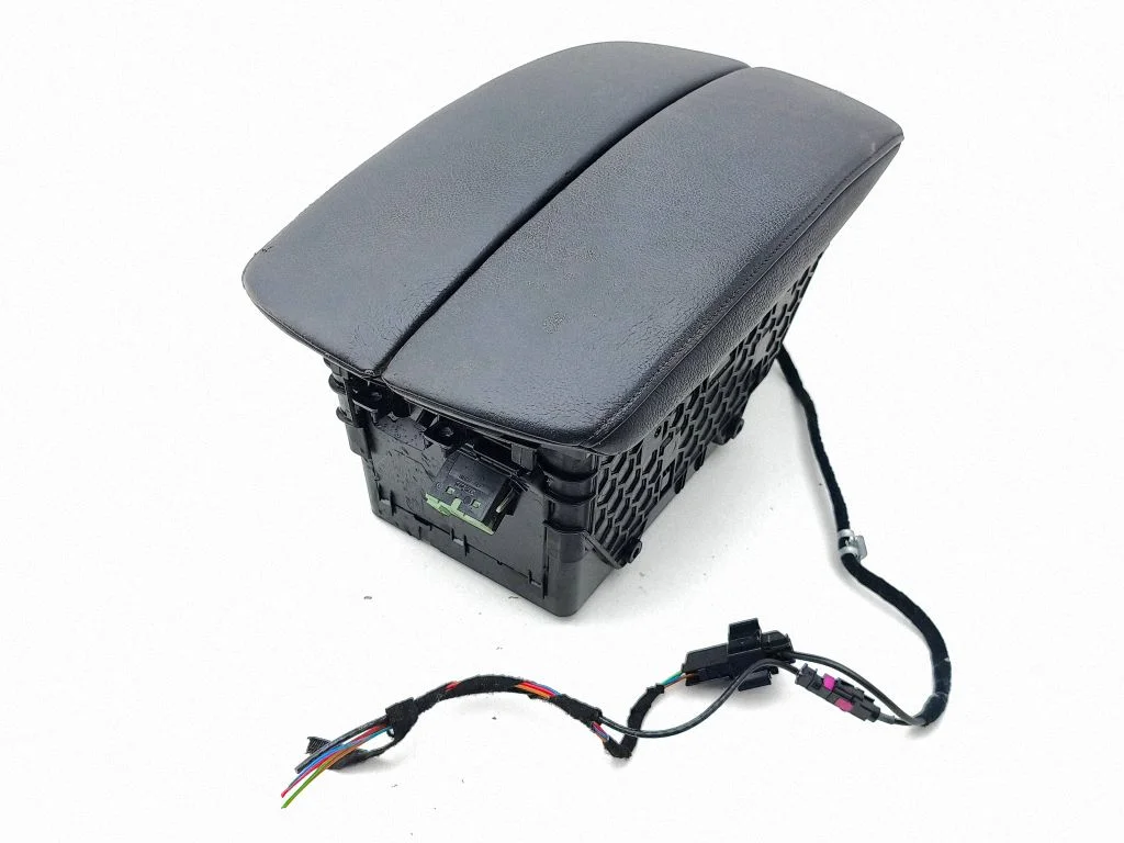 Armrest 100355102