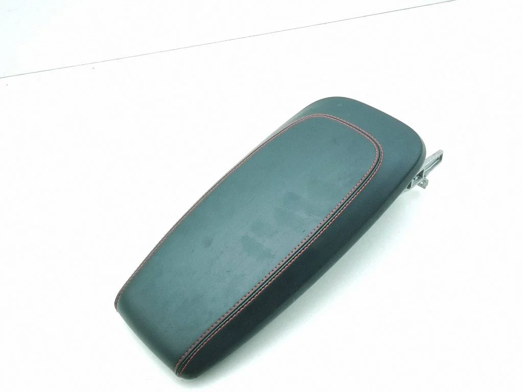 Armrest J8BR044K78