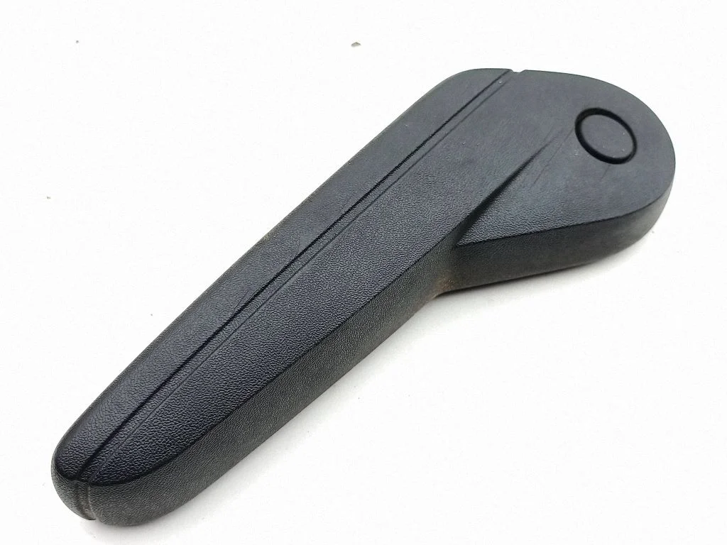 Armrest – right