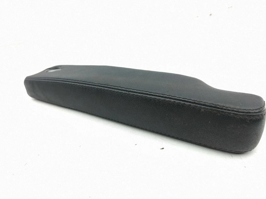 Armrest – right