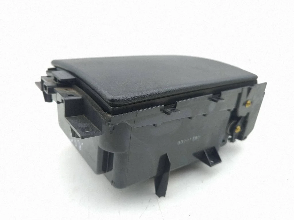 Armrest 68924CD000