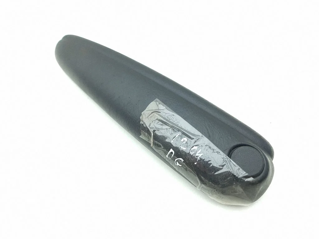 Armrest – rear right