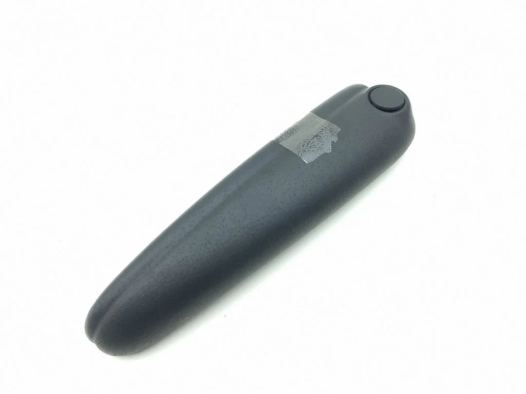 Armrest – rear left