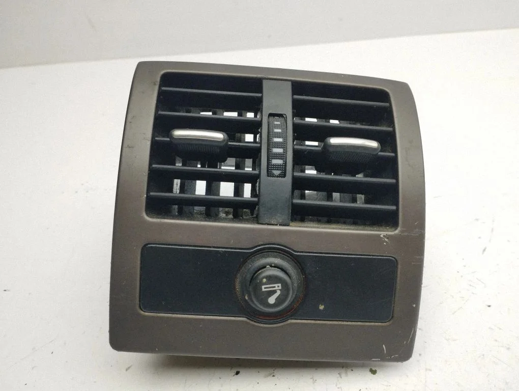 Tagumine õhutusrest – Audi A6 Allroad C5 (1999-2005)