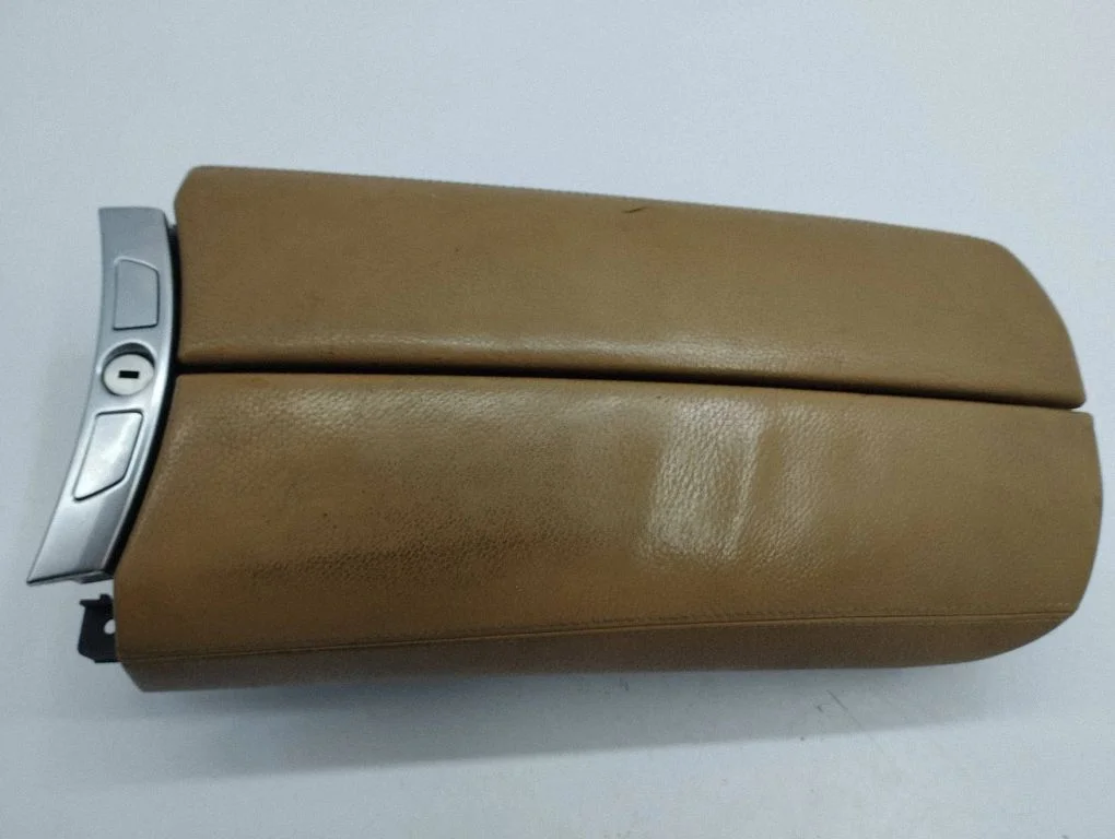 Armrest 9113685