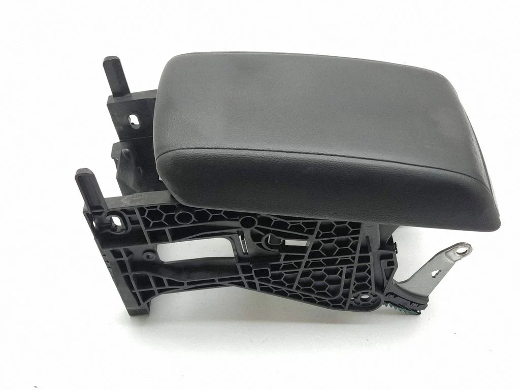 Armrest 575864207E