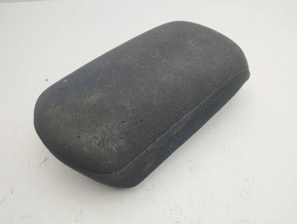 Armrest – Toyota RAV 4 (XA30) (2006-2016)