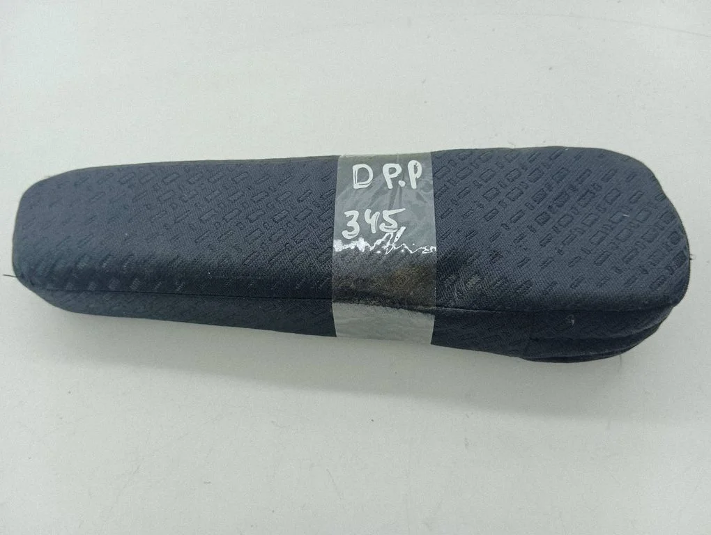 Armrest – right