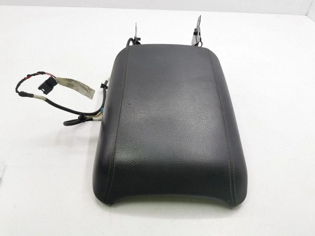 Armrest A2516800051