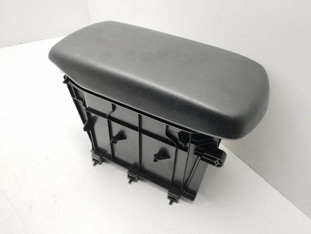Armrest – Toyota RAV 4 (XA40) (2012-2018)