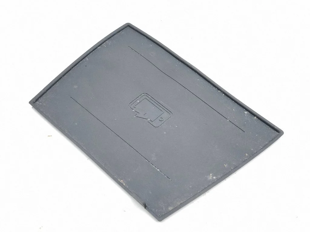 Konsoles nodalījuma/plauktiņa paliktnis 969727843R