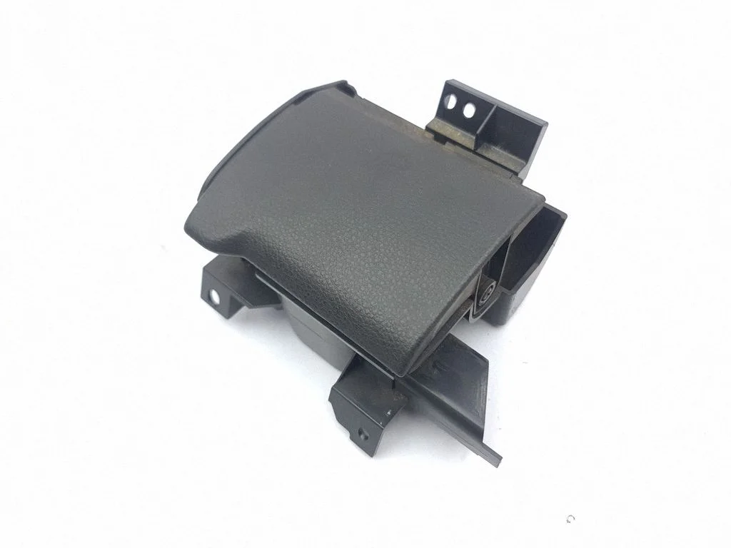 Krūžu turētājs (priekšā) 68430EQ100