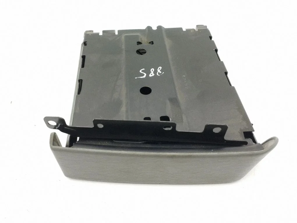 Cup holder front 5876007