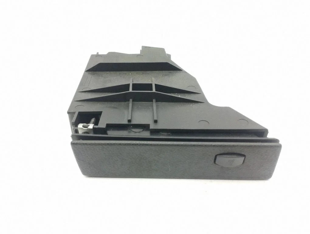 Cup holder front 7063410