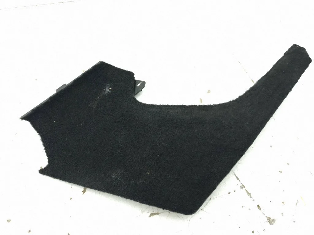 Keskkonsooli külje viimistlus (eesmine) 102673800B