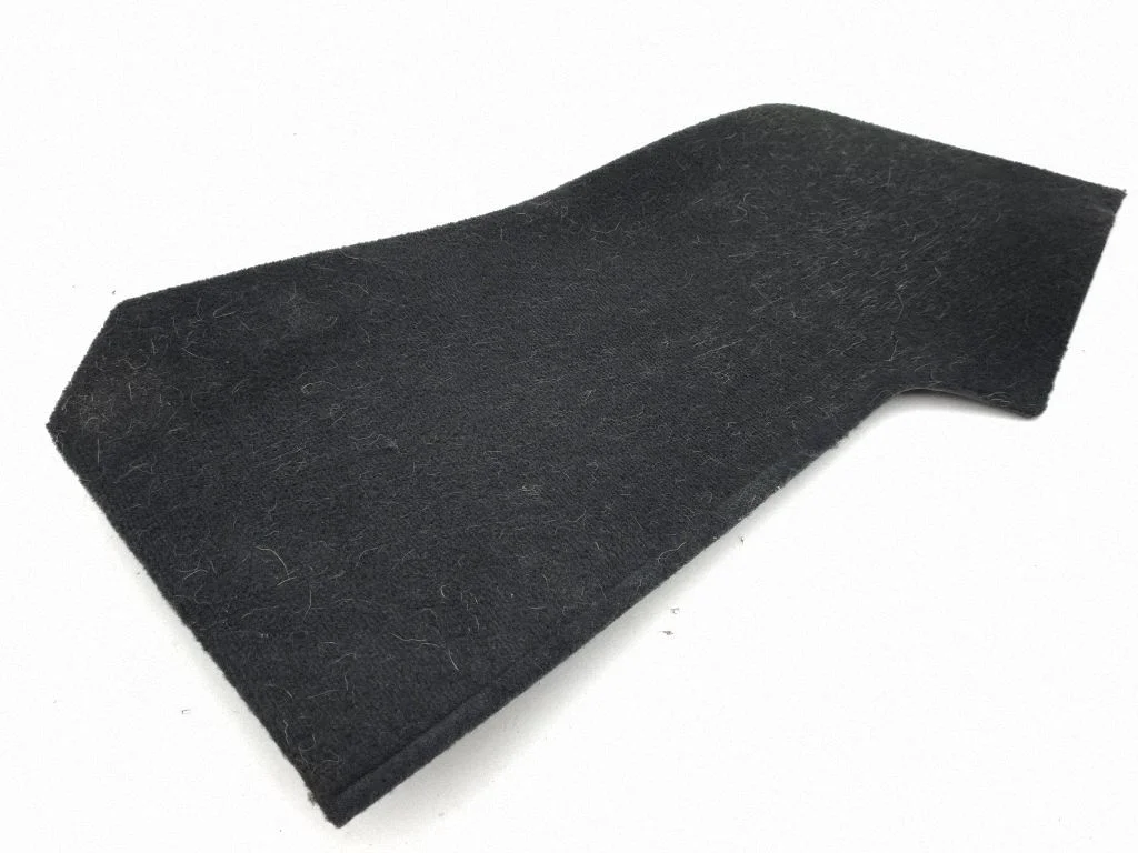 Keskkonsooli külje viimistlus (eesmine) – Volvo V60 (2018-)