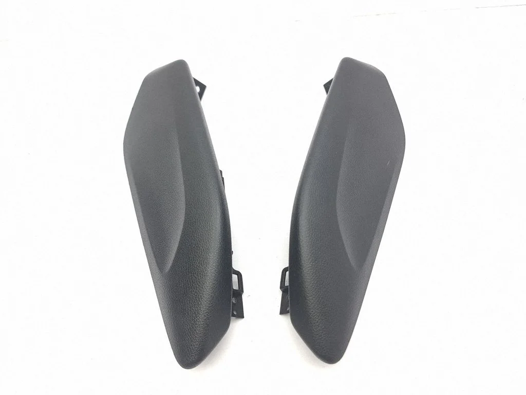 Centre console side trim front