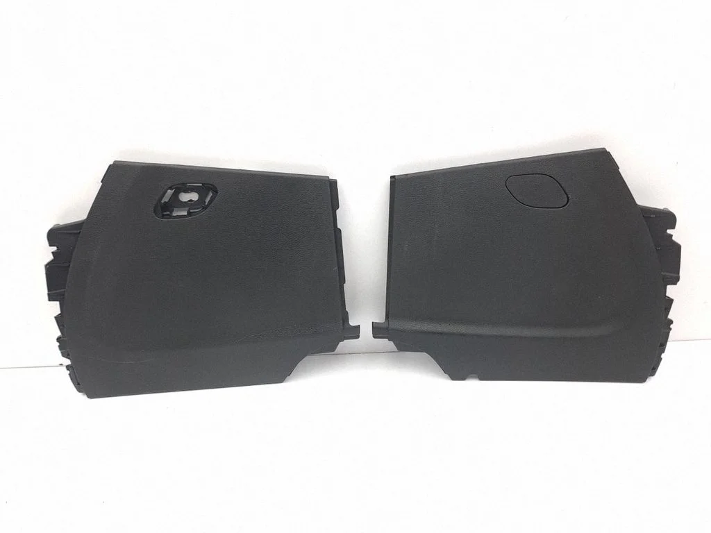 Centre console side trim front C01352019BL