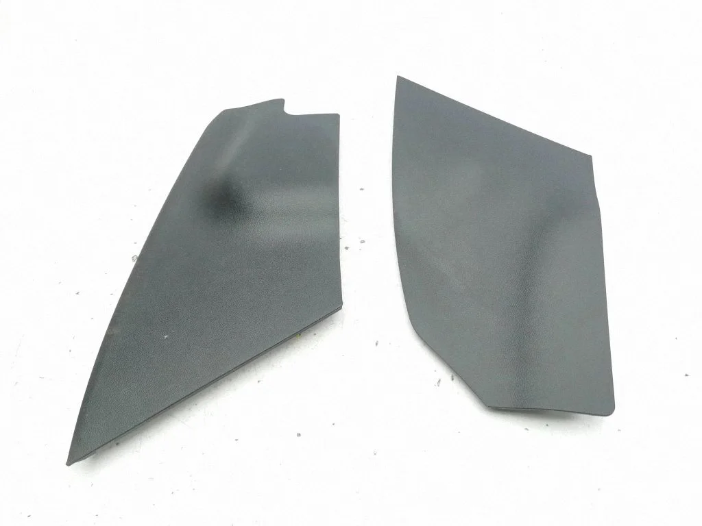 Centre console side trim front
