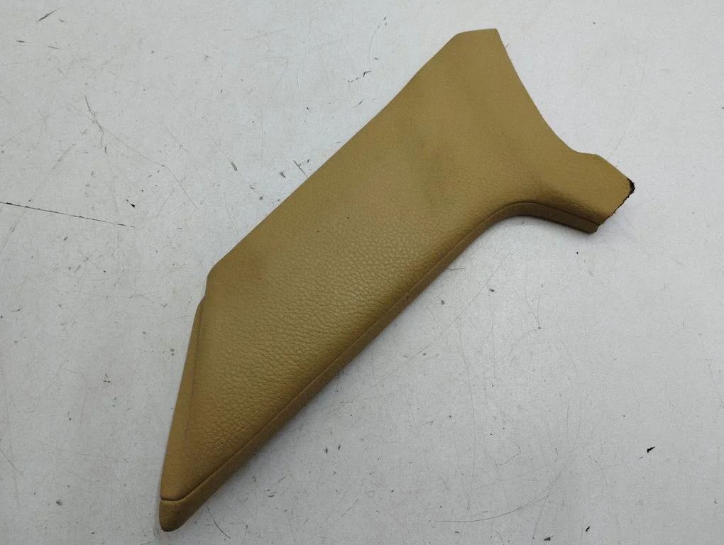 Centre console side trim front – front left