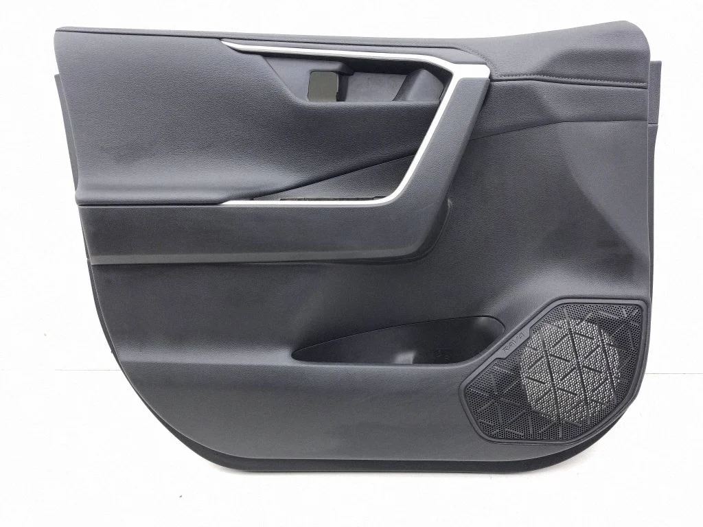 Boczek drzwi przednich 67612x1b33