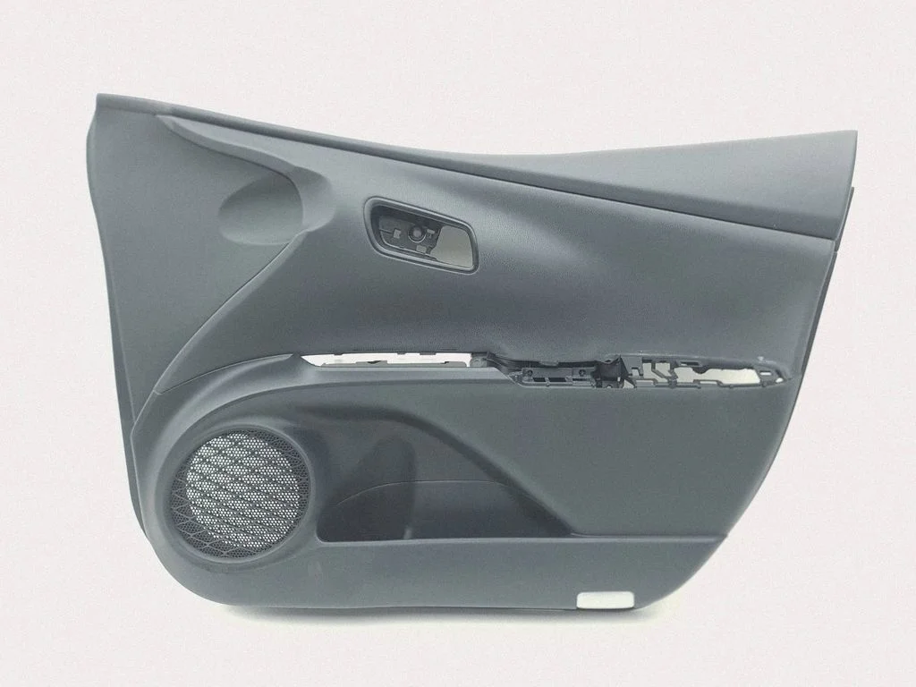 Eesmiste uste sisevooder – Toyota Prius (XW50) (2015-2023)