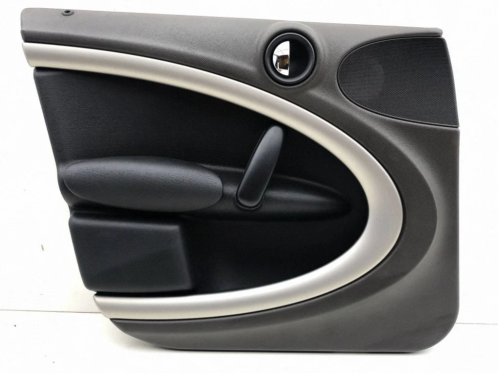 Front door card panel trim 14697410