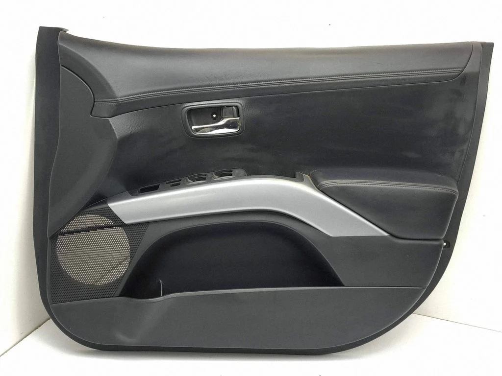 Front door card panel trim – right