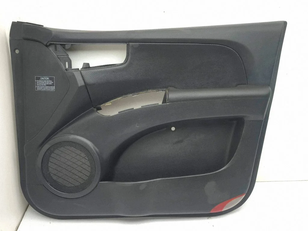 Priekšējo durvju apšuvums 823021F0W3