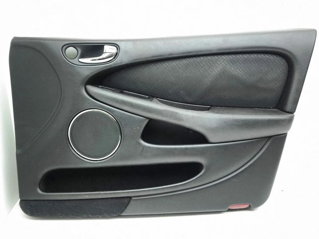 Front door card panel trim – right