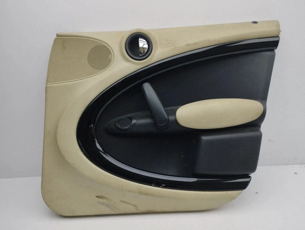 Front door card panel trim – Mini Cooper Countryman R60 (2011-2016)