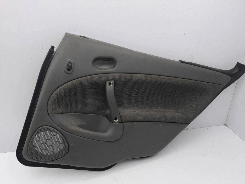 Front door card panel trim – right