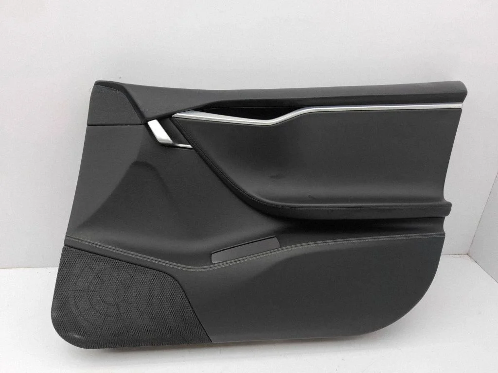Front door card panel trim – right
