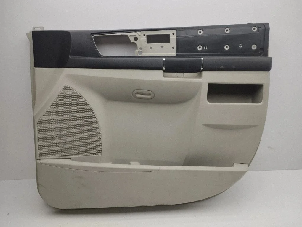Front door card panel trim – right