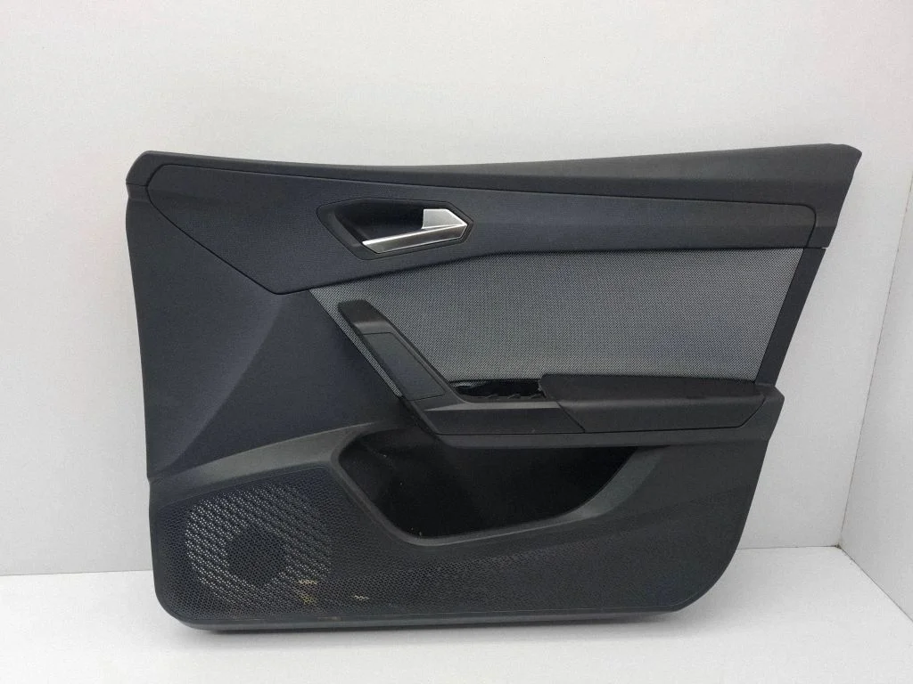 Boczek drzwi przednich – Seat Leon IV (2020-)