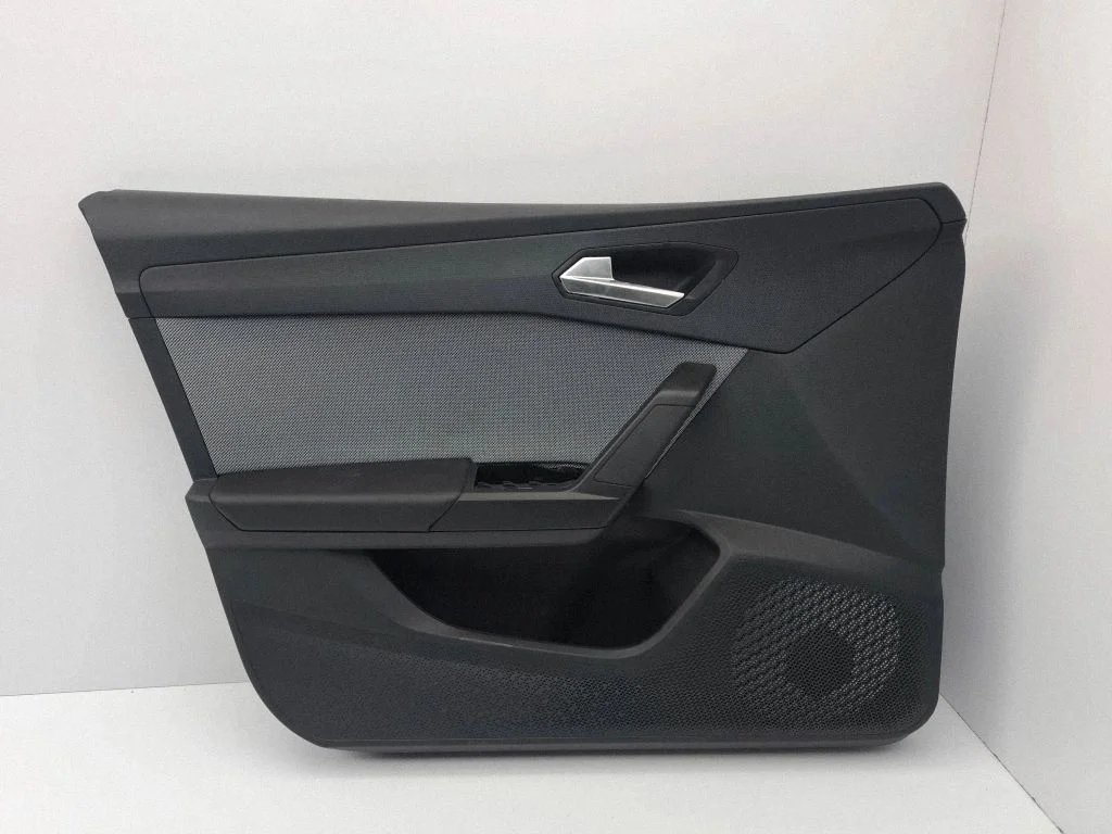 Boczek drzwi przednich – Seat Leon IV (2020-)