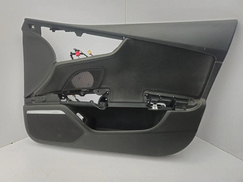 Front door card panel trim 4G8867106