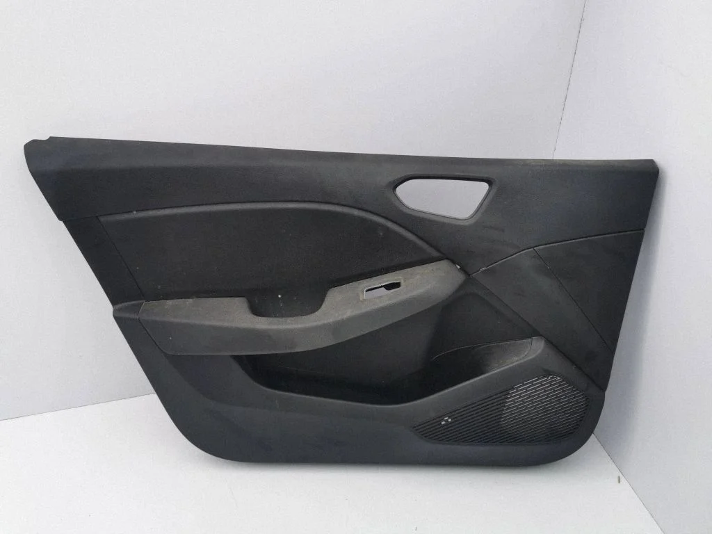 Priekšējo durvju apšuvums M532677