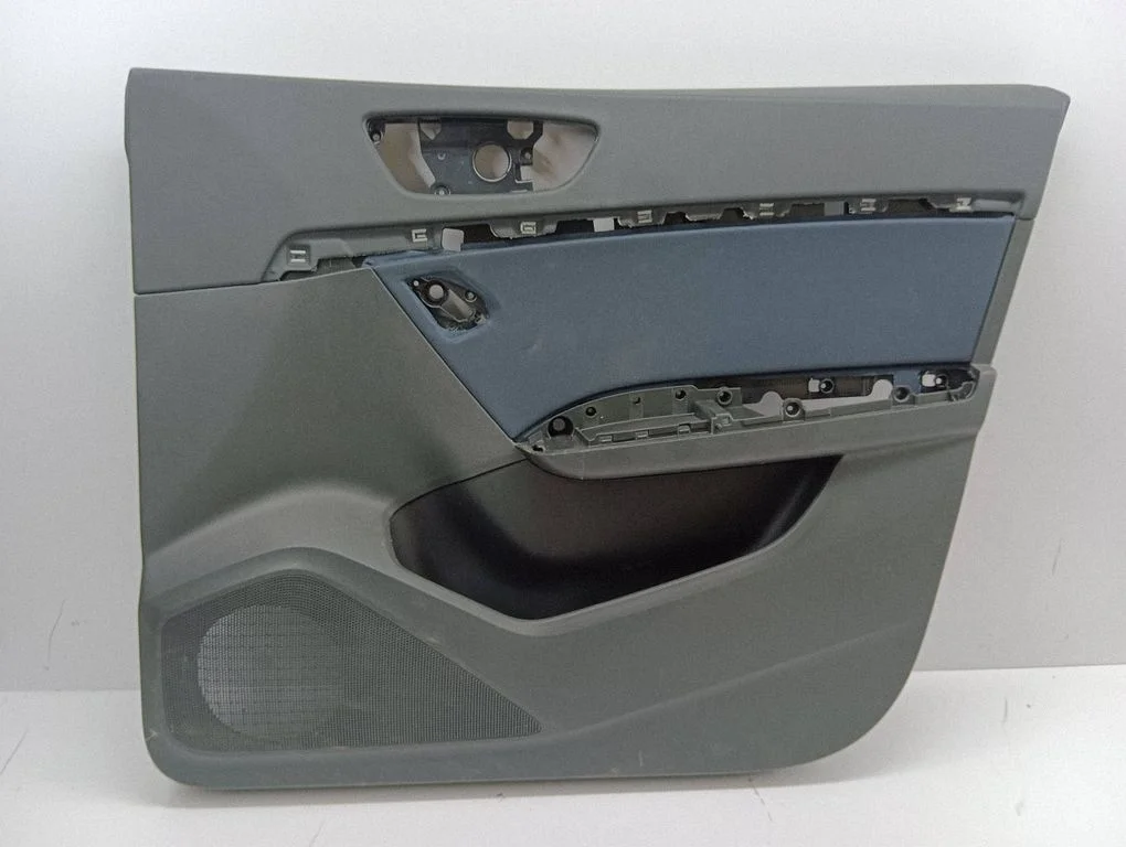 Front door card panel trim 577867014
