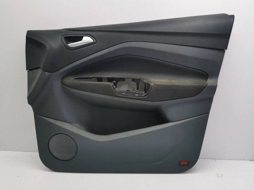 Front door card panel trim 1624186