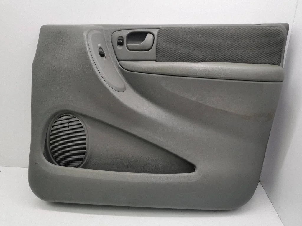 Front door card panel trim UV321D5AA