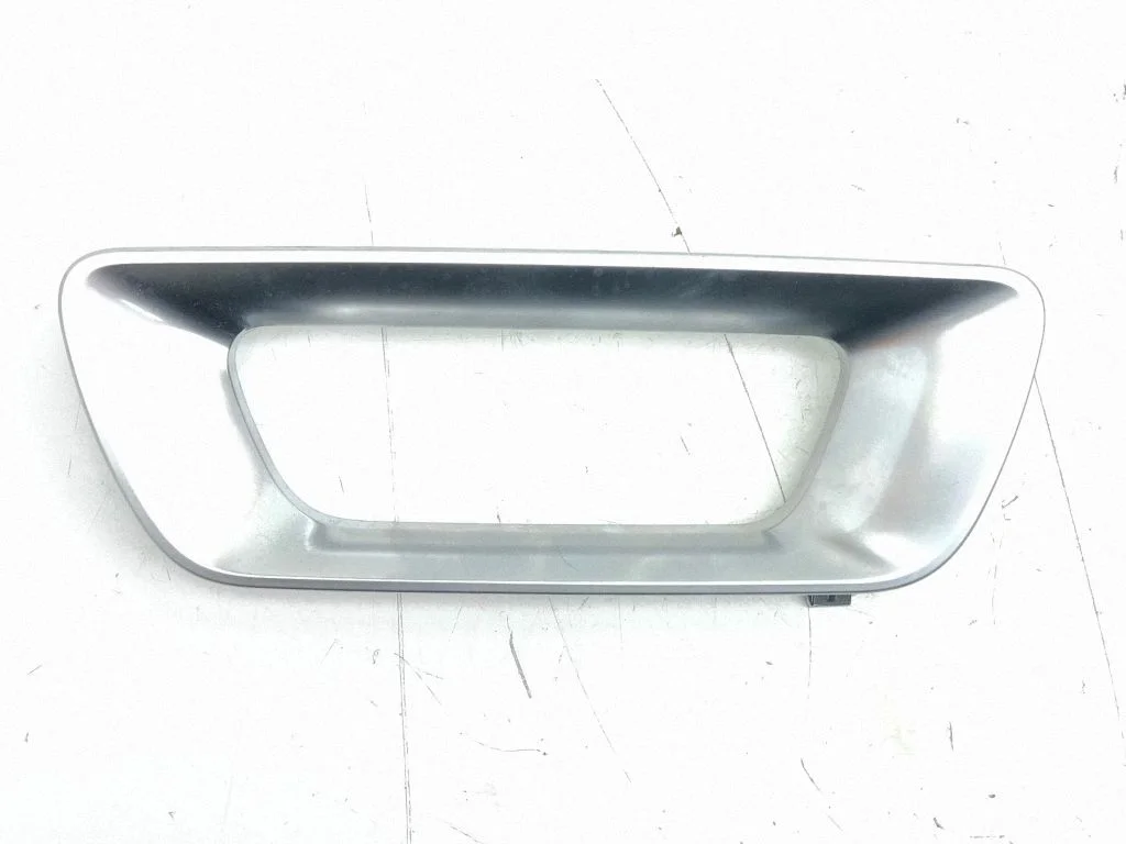 Muu eesmise ukse viimistluse osa – Citroen C5 Aircross (2017-2024)