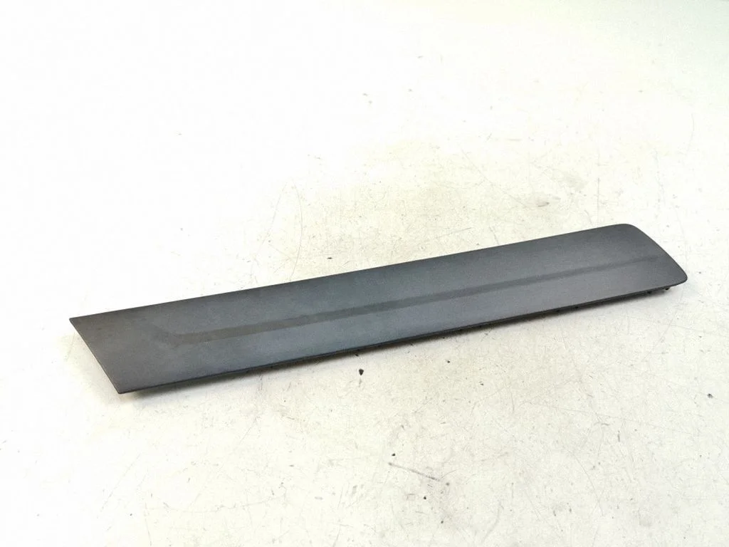 Front door trim bar 83550SWWAE01021